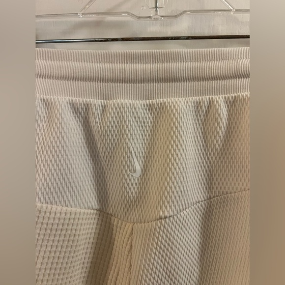 Nike Yoga Luxe Dri Fit Jogger Pants Women’s Small Ivory off white - Picture 6 of 8